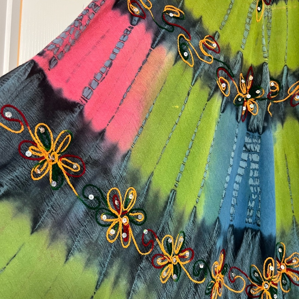 Riviera Sun’s Colorful Floral Embellished Midi Dress - Picture 3 of 7